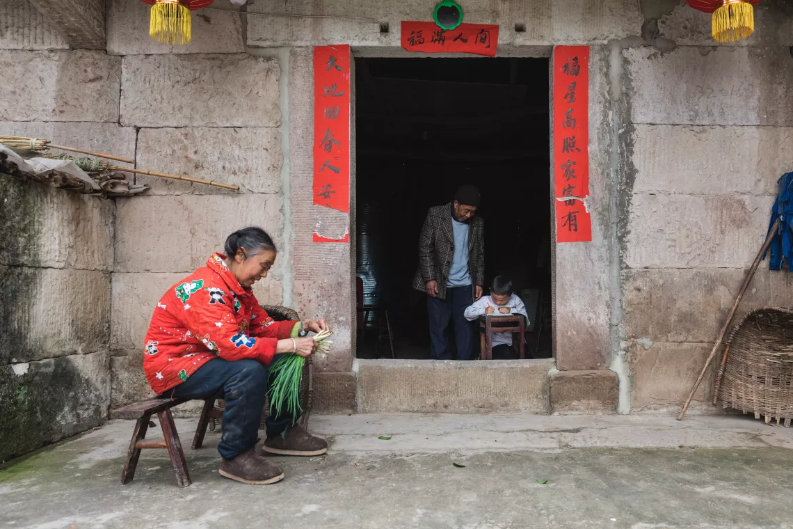 Learning the situation of Xiaohua’s family, the Child-Friendly Space staff entered Xiahua into the children's database so that his case can be closely monitored, and notified the local government about his vulnerability. 