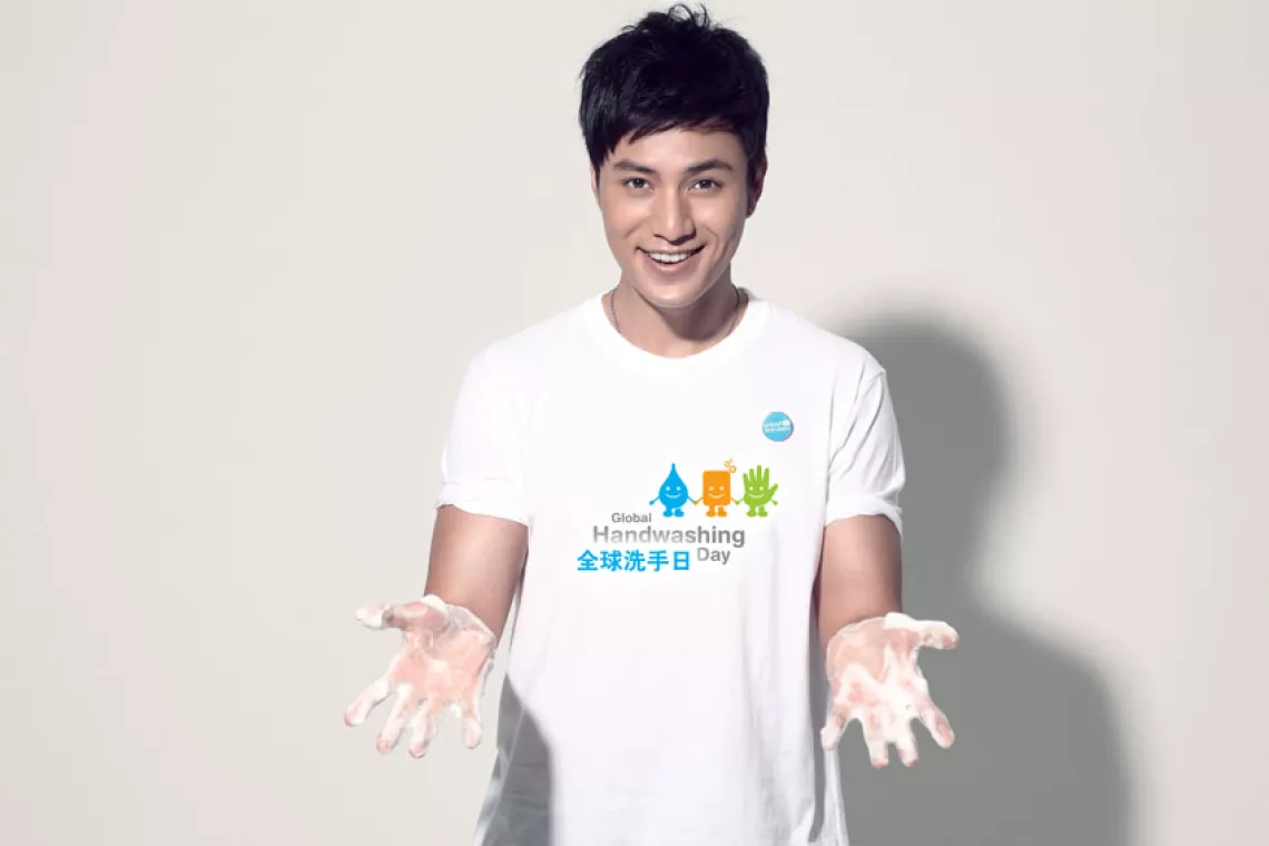 In 2010 and 2011, Chen Kun gave his image and voice to UNICEF during celebration of Global Handwashing Day. 