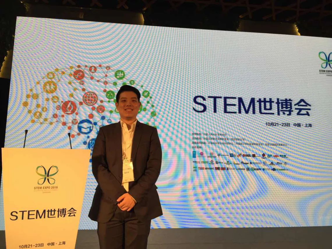 The writer attends STEM Expo in Shanghai.