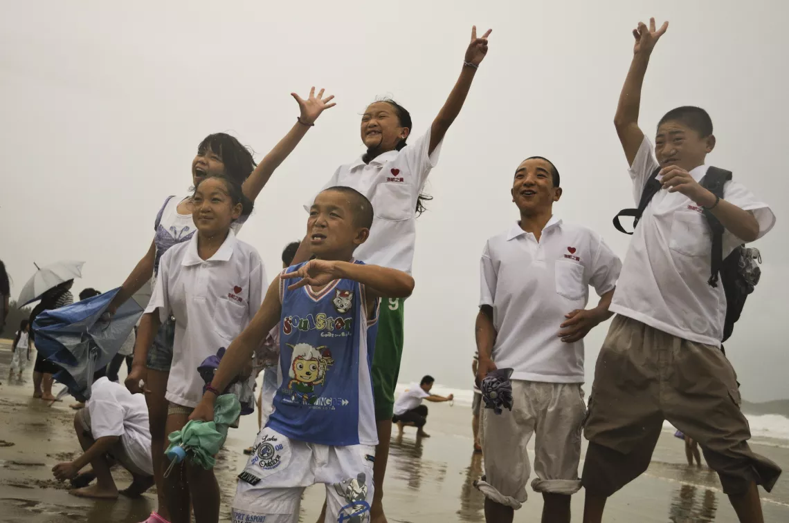 来自中国各地的孩子们参加联合国儿童基金会支持举办的海南夏令营活动。
