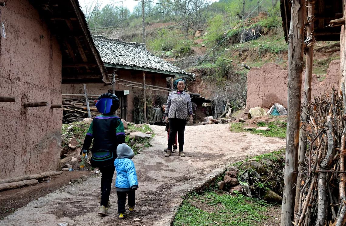 Yuexi County in Liangshan Yi Autonomous Region, an ethnic minority area in Sichuan Province, is one of the pilot sites.