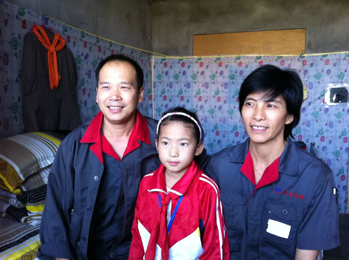 10岁的小瑛来自云南省，她是纳西族人，刚来温岭半年。