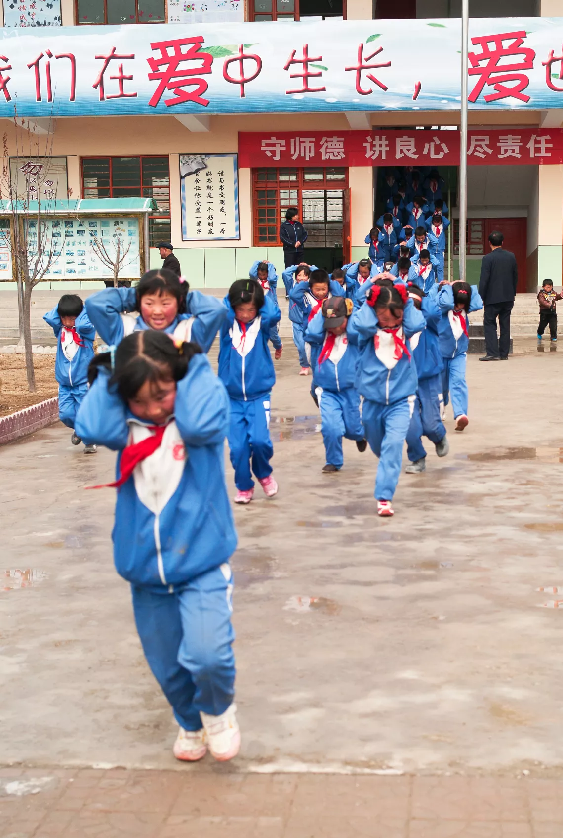 A school safety drill in one of UNICEF-supported schools.