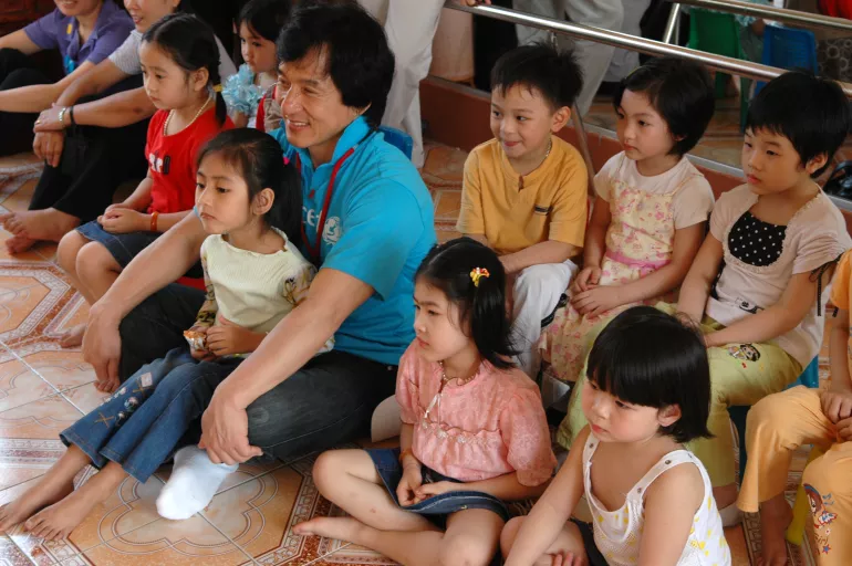Jackie Chan visits a kindergarten in Ha Long City, Vietnam.